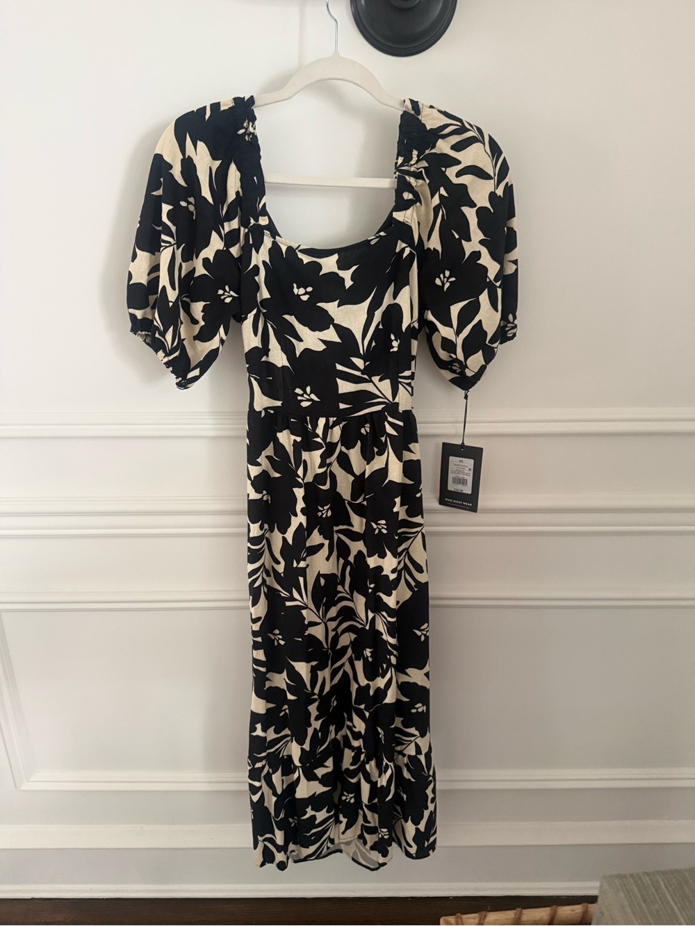 Who What Wear Black & Cream Floral Maxi Dress with Puff Sleeves
